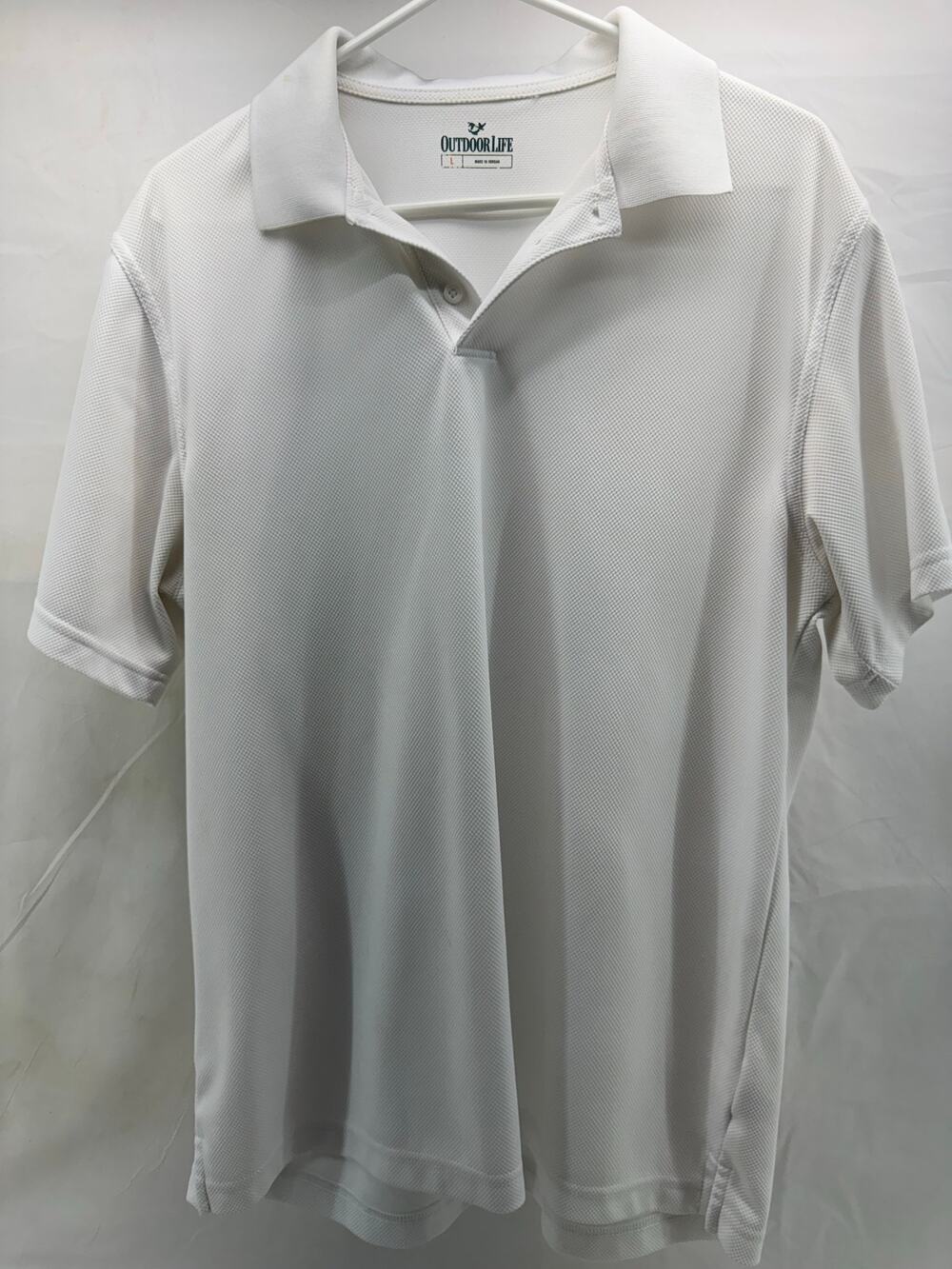 Men outdoorlife white collar L polo style short sleeve shirt